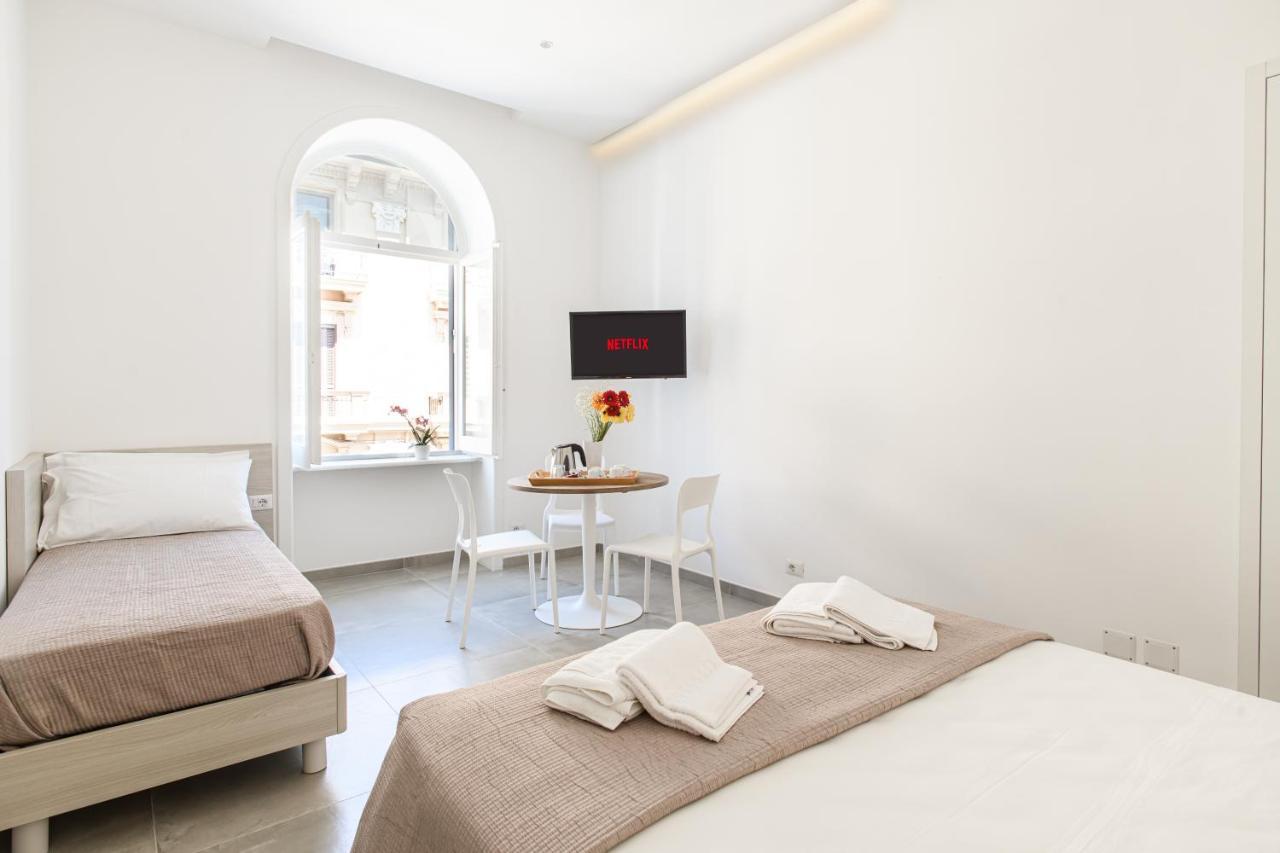 Bed and Breakfast Lux Caracciolo Nápoles Exterior foto